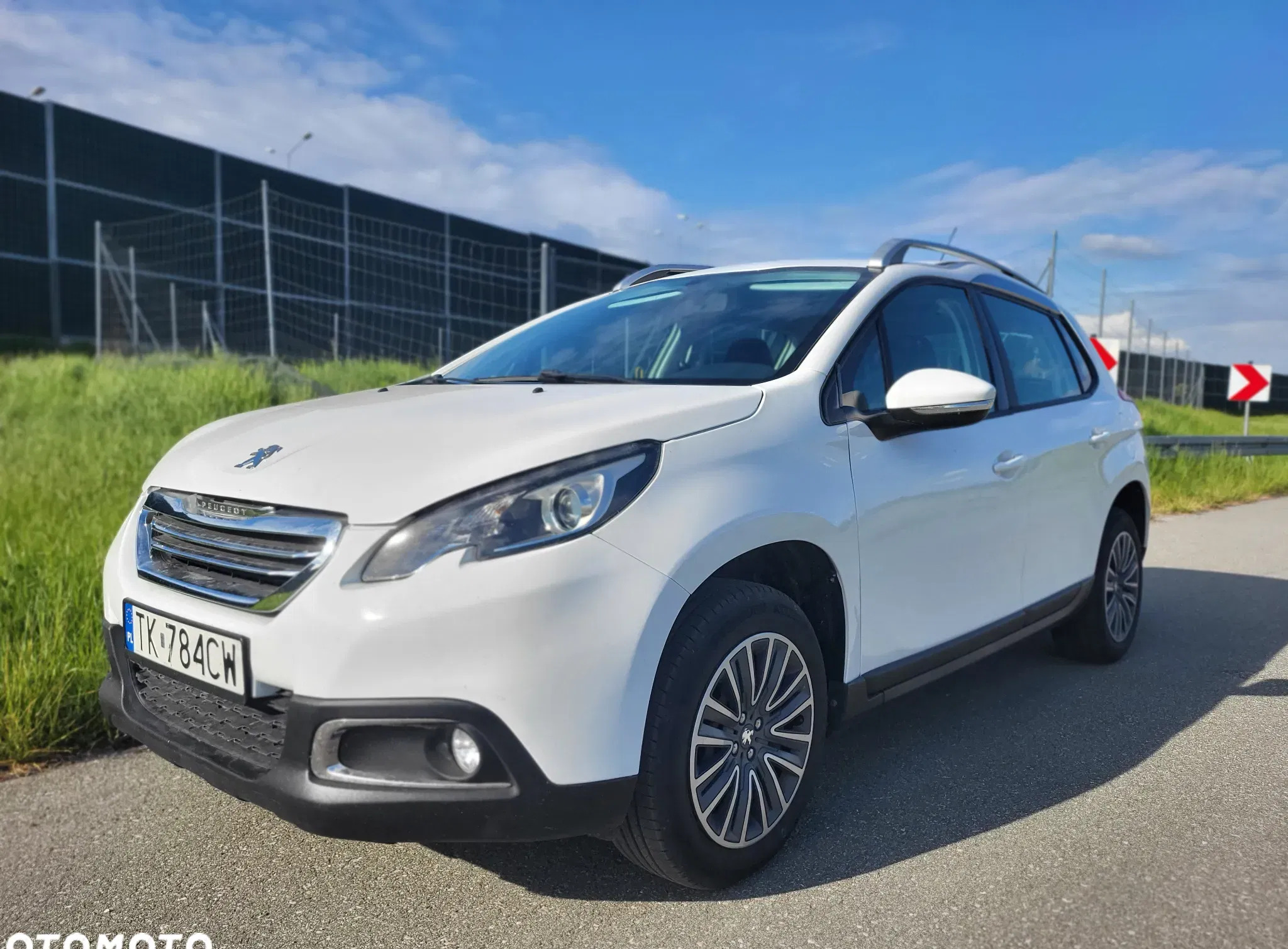 samochody osobowe Peugeot 2008 cena 34700 przebieg: 112000, rok produkcji 2014 z Kielce